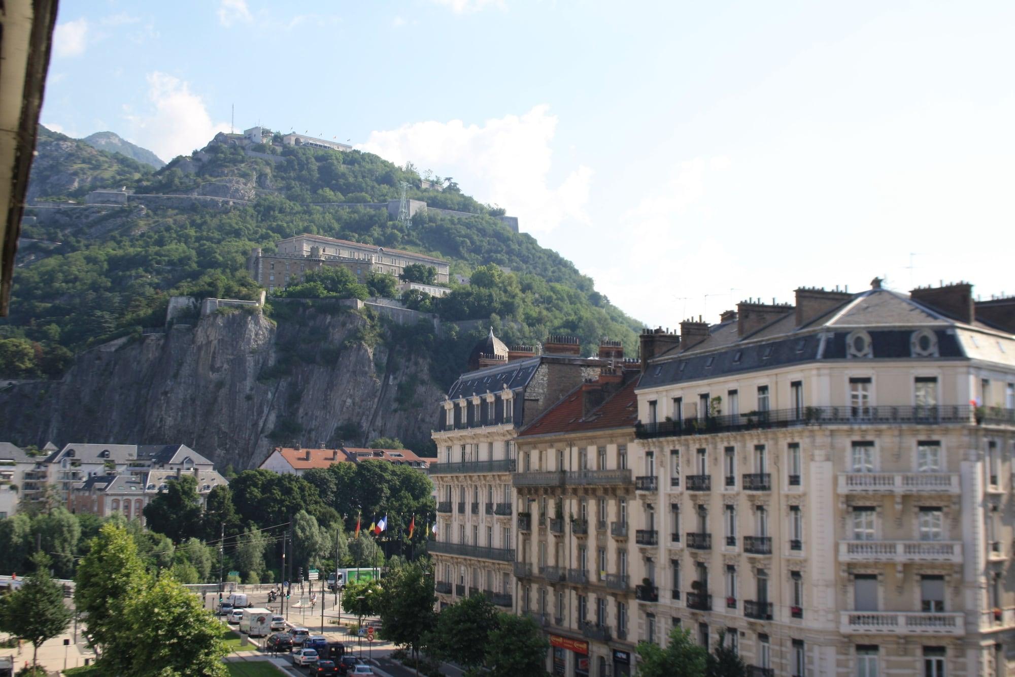 Ibis Styles Grenoble Centre Gare Hotel Kültér fotó