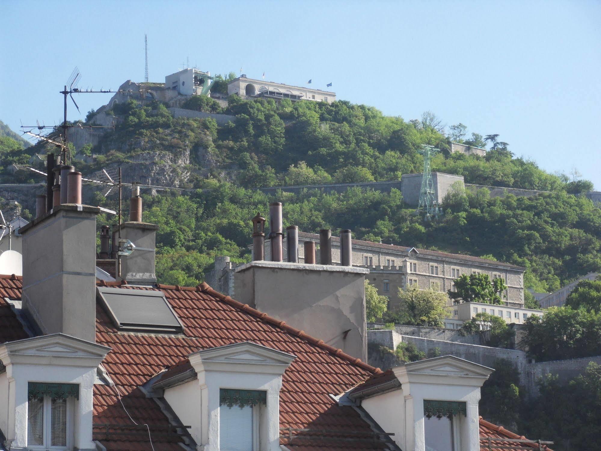 Ibis Styles Grenoble Centre Gare Hotel Kültér fotó